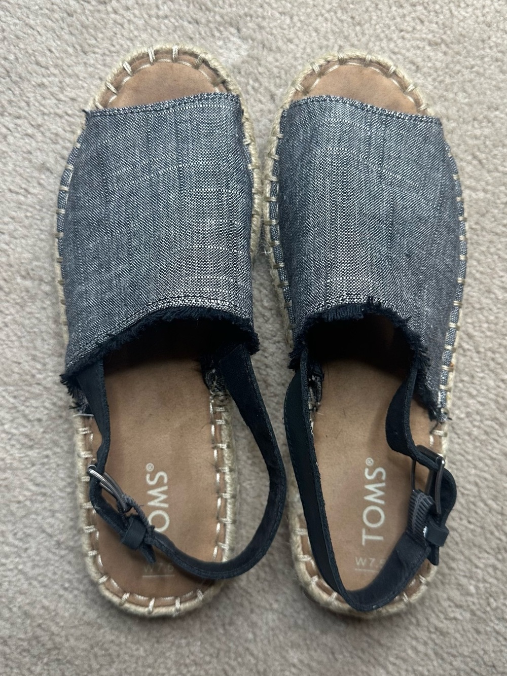 TOMS Clara Denim Chambray Espadrille
Sandals Women’s 7.5 - Picture 2 of 10